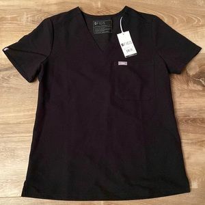 FIGS Catarina One Pocket Scrub Top